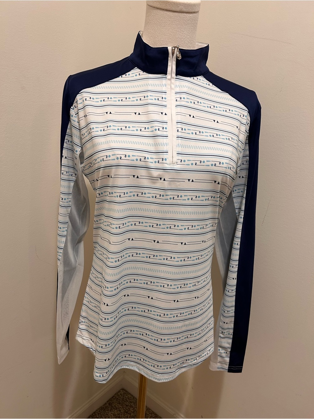 NWT!  San Soleil sun protection top